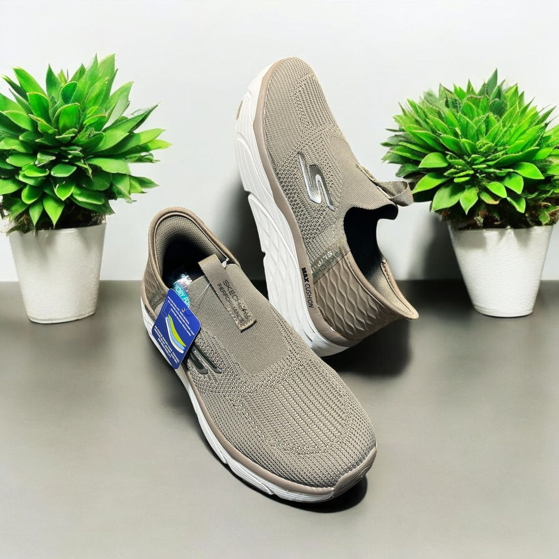 SKECHERS PERFOMANCE SHOES LIGHT GRAY