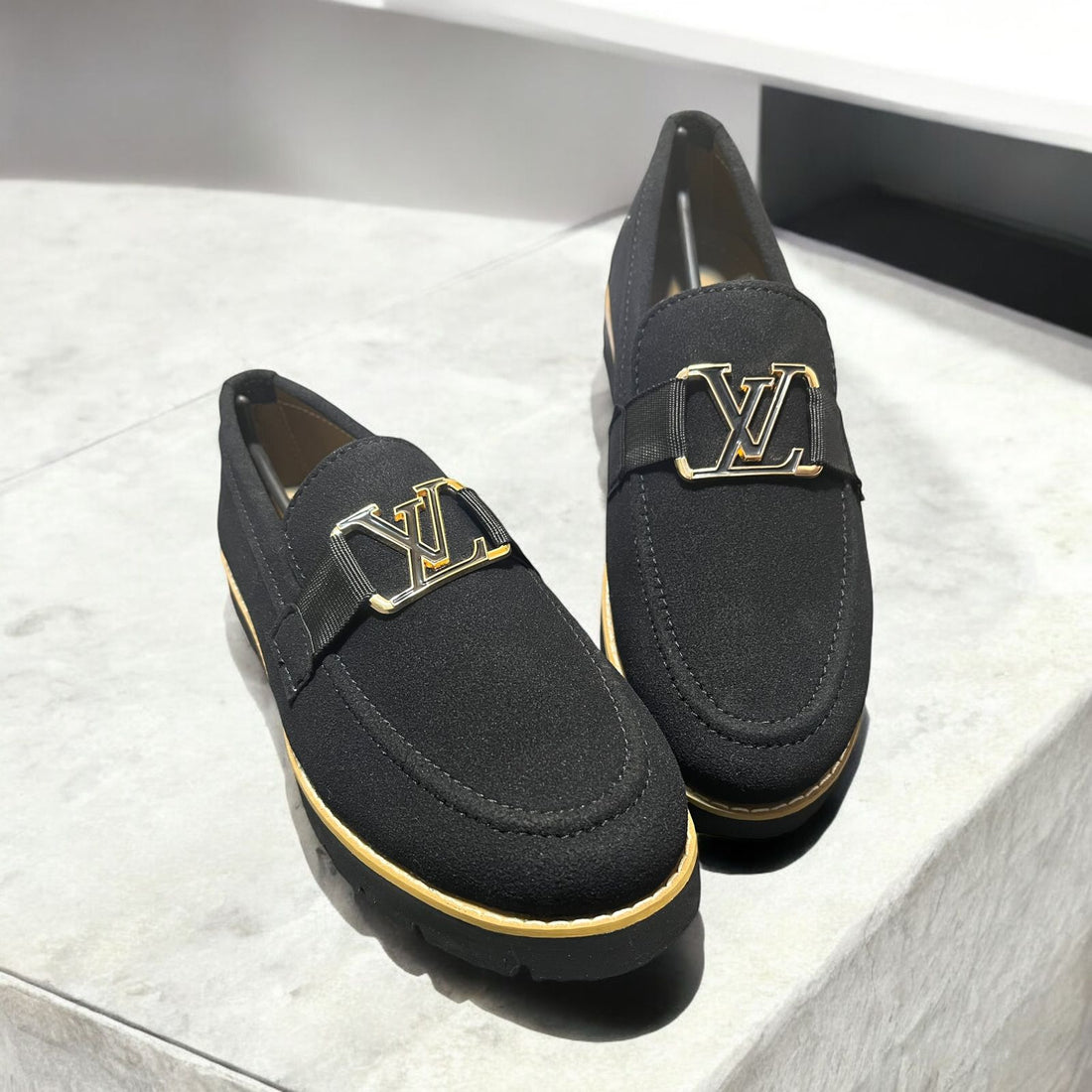 LATEST ARTICLE OF LV LOAFERS BLACK COLOUR