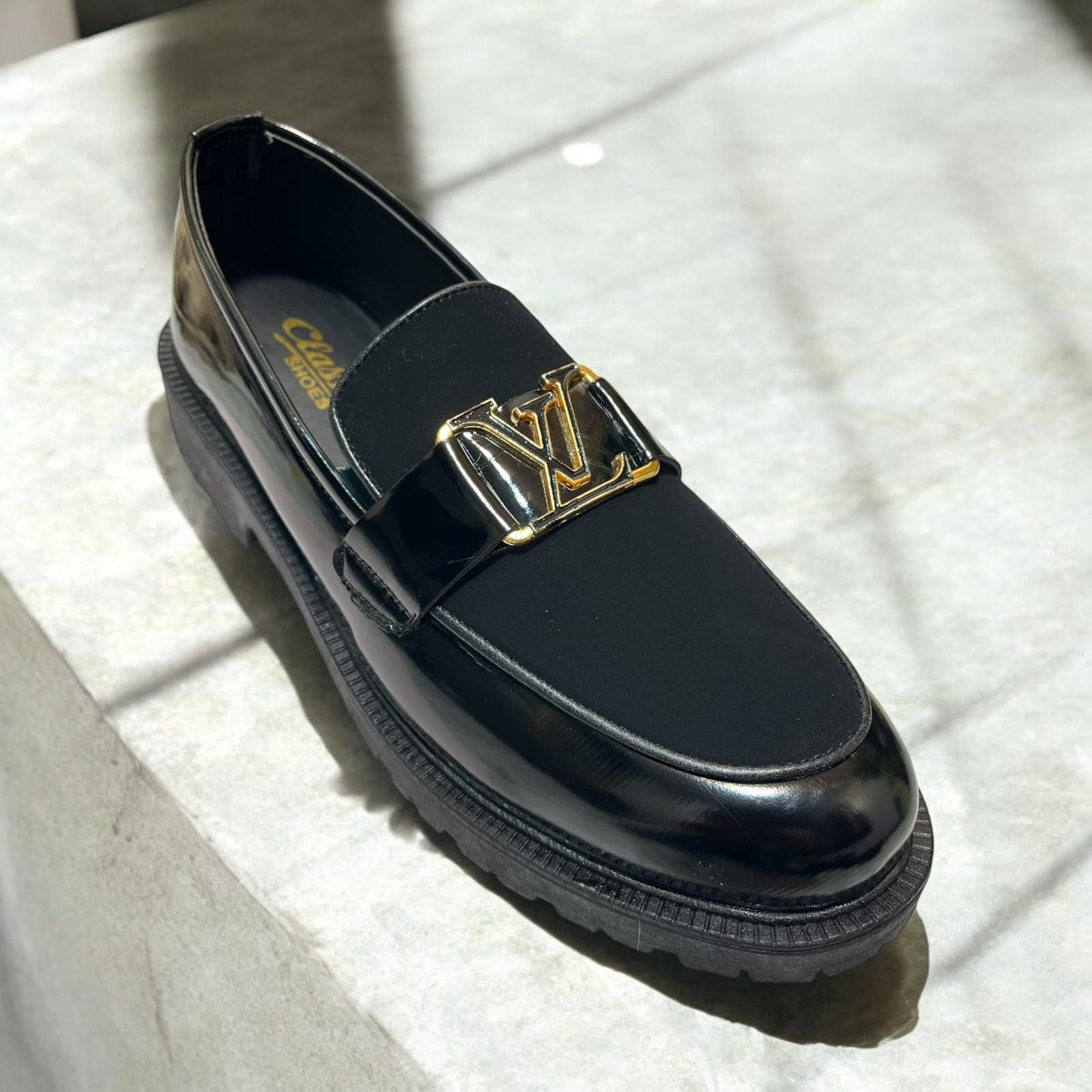 TRENDING LOAFER LV BUCKLE